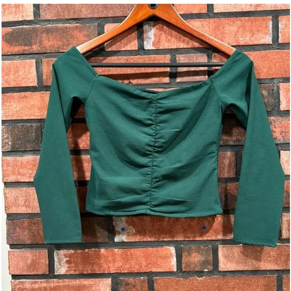 Abercrombie & Fitch Green Off-Shoulder Blouse